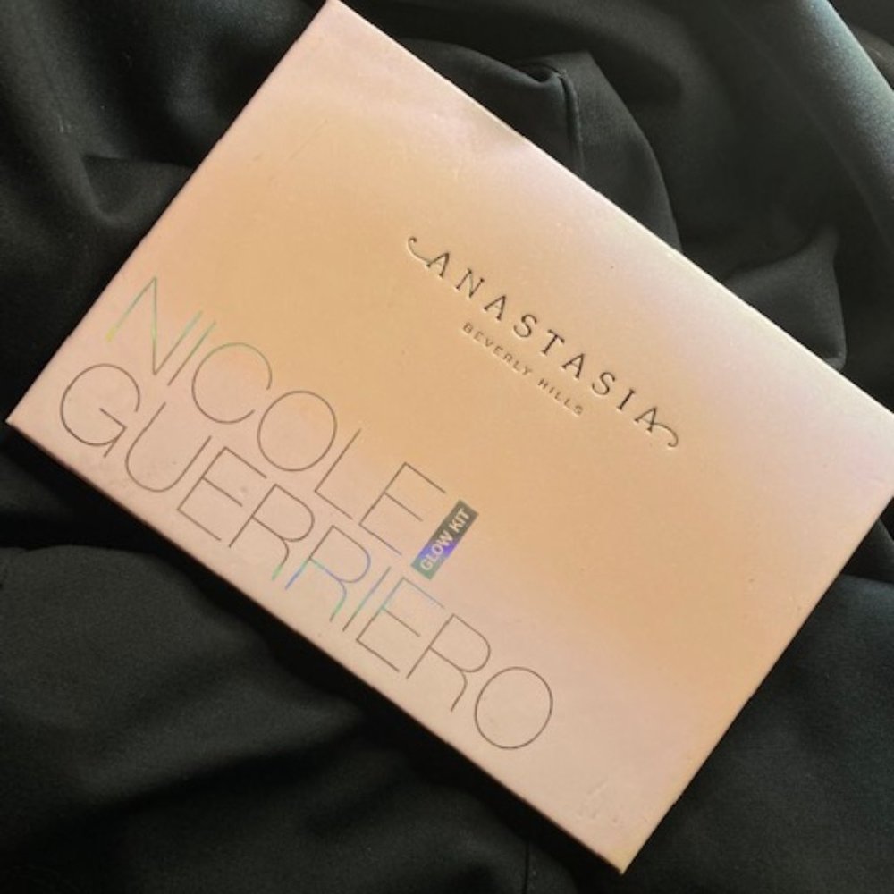 Anastasia Beverly Hills Nicole Guerriero Glow Kit - Limited Edition